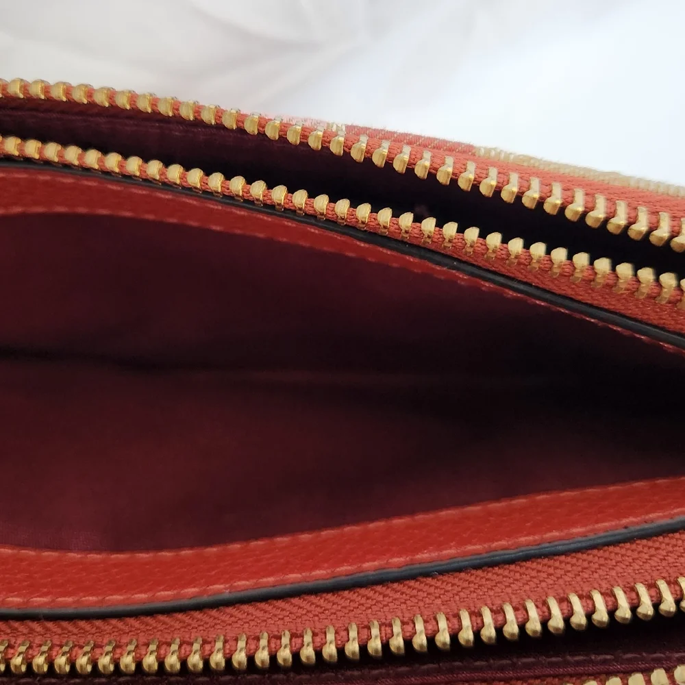 Coach Cream and Brown Crossbody Bag with Signature Pattern - Picture 5 of 9